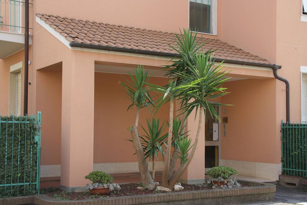 Residence Mizar Pietra Ligure Zewnętrze zdjęcie